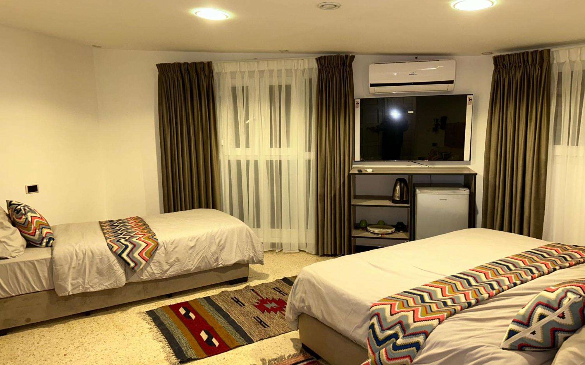 Celestia Boutique Inn - Boutique Stay Overlooking Jerash Ruins Jarash Esterno foto