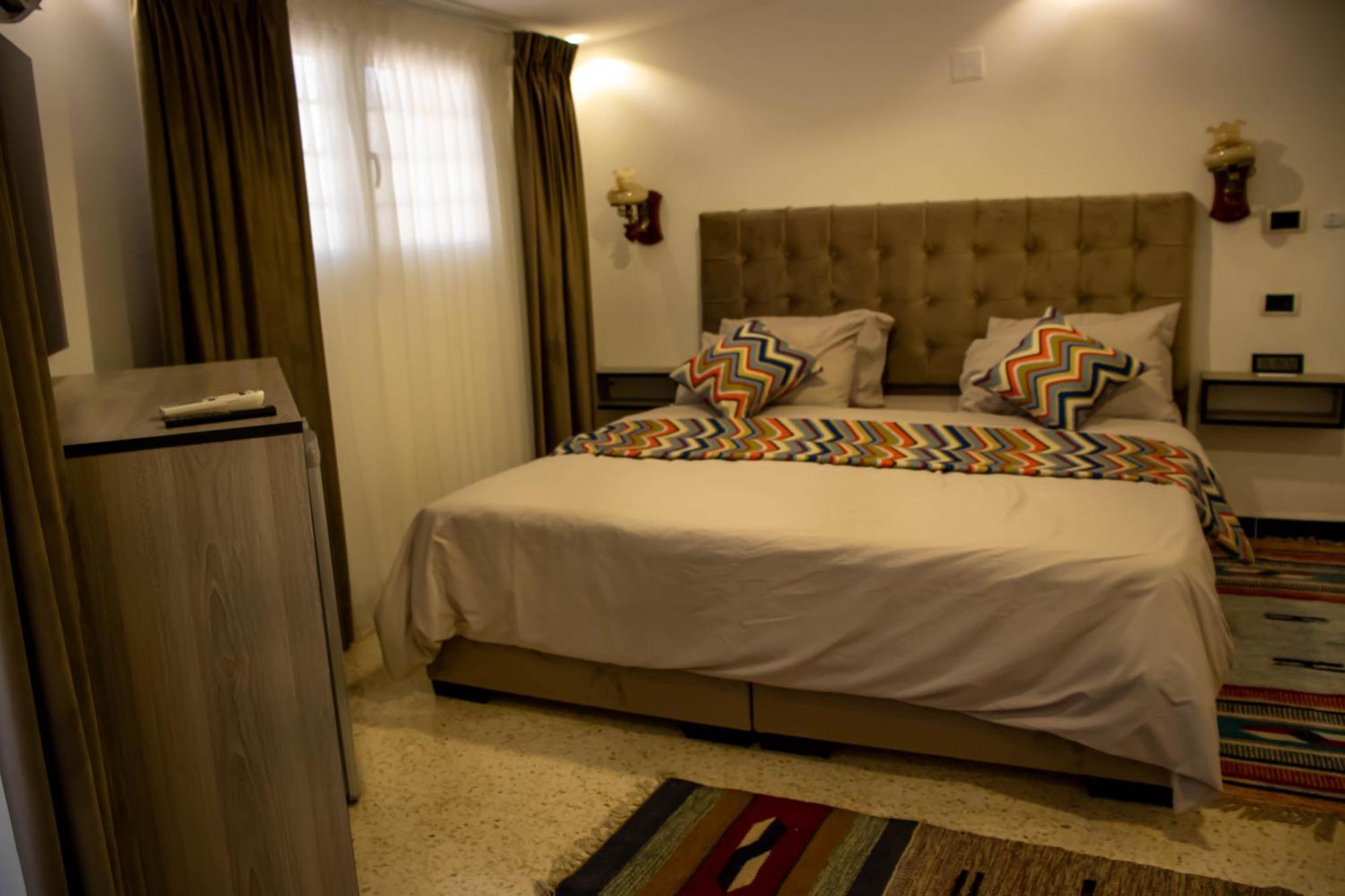 Celestia Boutique Inn - Boutique Stay Overlooking Jerash Ruins Jarash Esterno foto